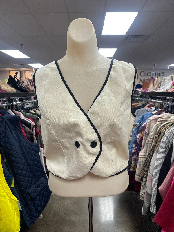 Vest Other By Clothes Mentor In Cream, Size: M