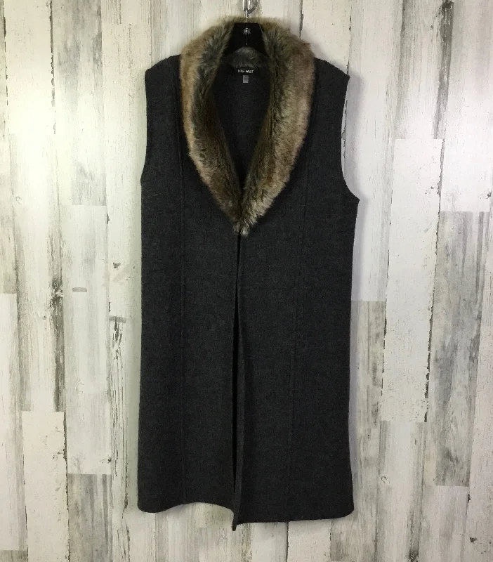 Vest Faux Fur & Sherpa By Nine West Apparel In Grey, Size: M